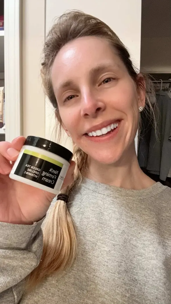 YEOUTH Neck Firming Cream in daily routine