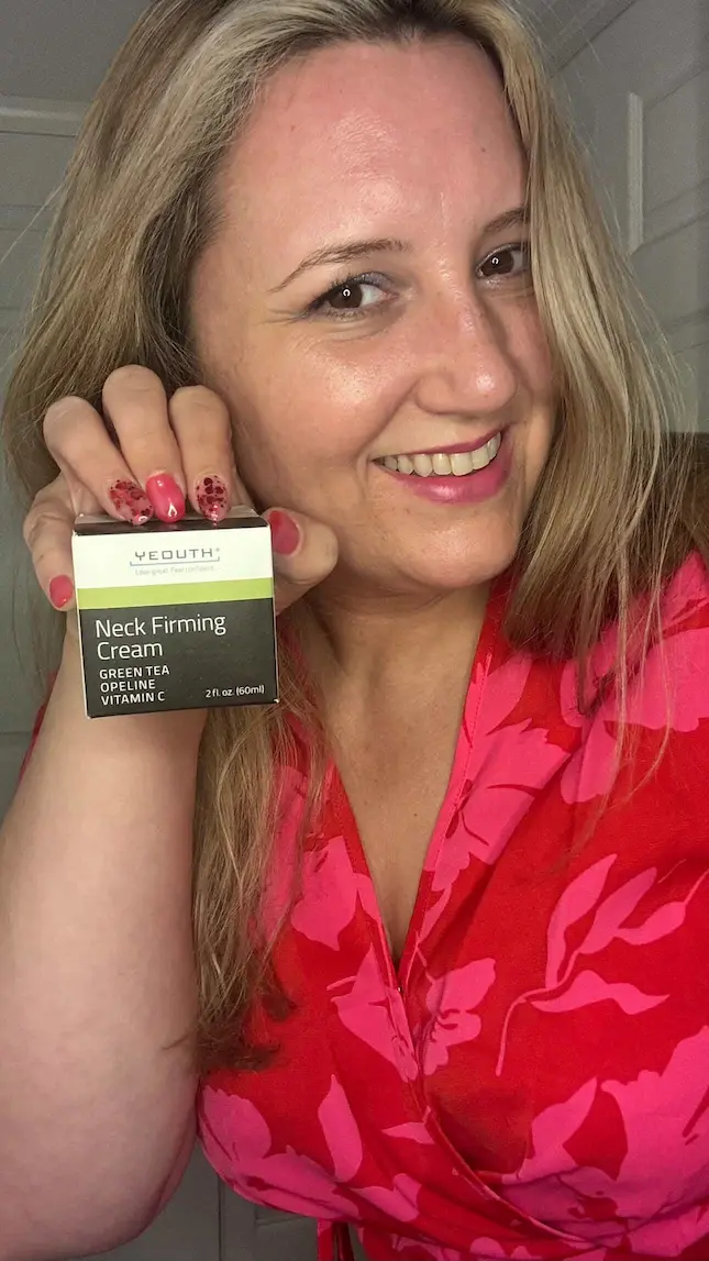 Customer using YEOUTH Neck Firming Cream